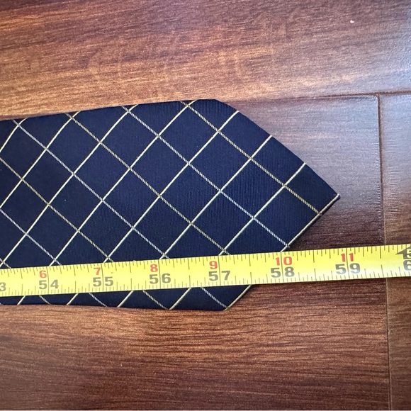 MARKS & SPENCER Navy and Gold Grid Tie - Picture 10 of 10